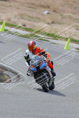 media/Mar-05-2023-TrackXperience (Sun) [[a95d40e56a]]/Group 2/session 2 turn 4/